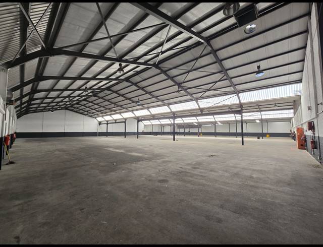 3,170M² WAREHOUSE TO LET IN BRACKENFELL INDUSTRIAL